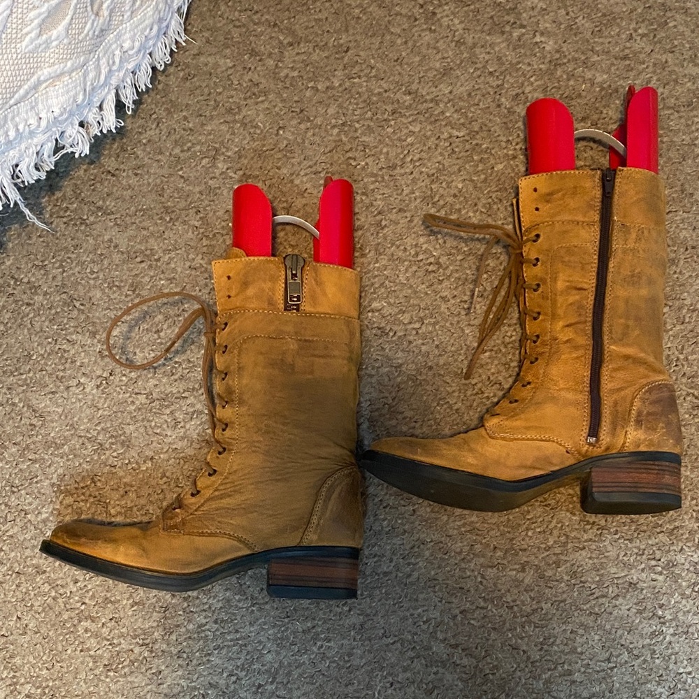 Luxe Tan Lace-Up Leather Combat Boots - Picture 3 of 4